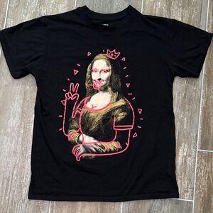Brisco Mona Lisa Grafitti Black Graphic Tee with Pink Accents